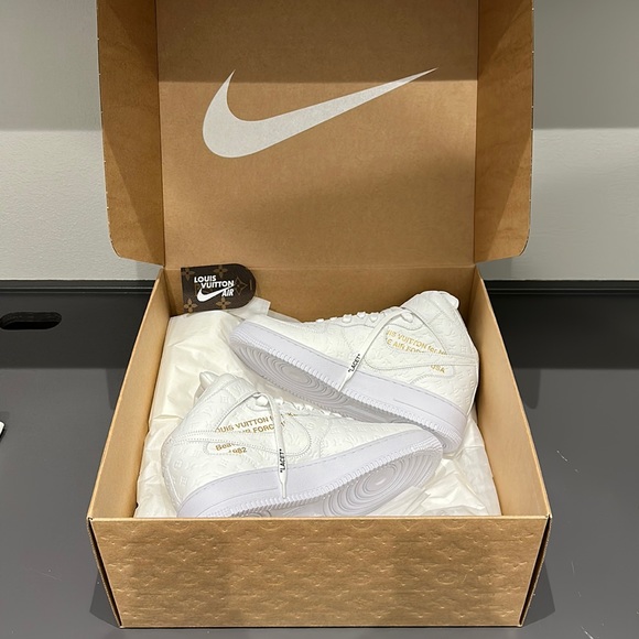 Louis Vuitton X Nike X Virgil Abloh Off-White Air Force One High White - 9 1/2 - Picture 7 of 12